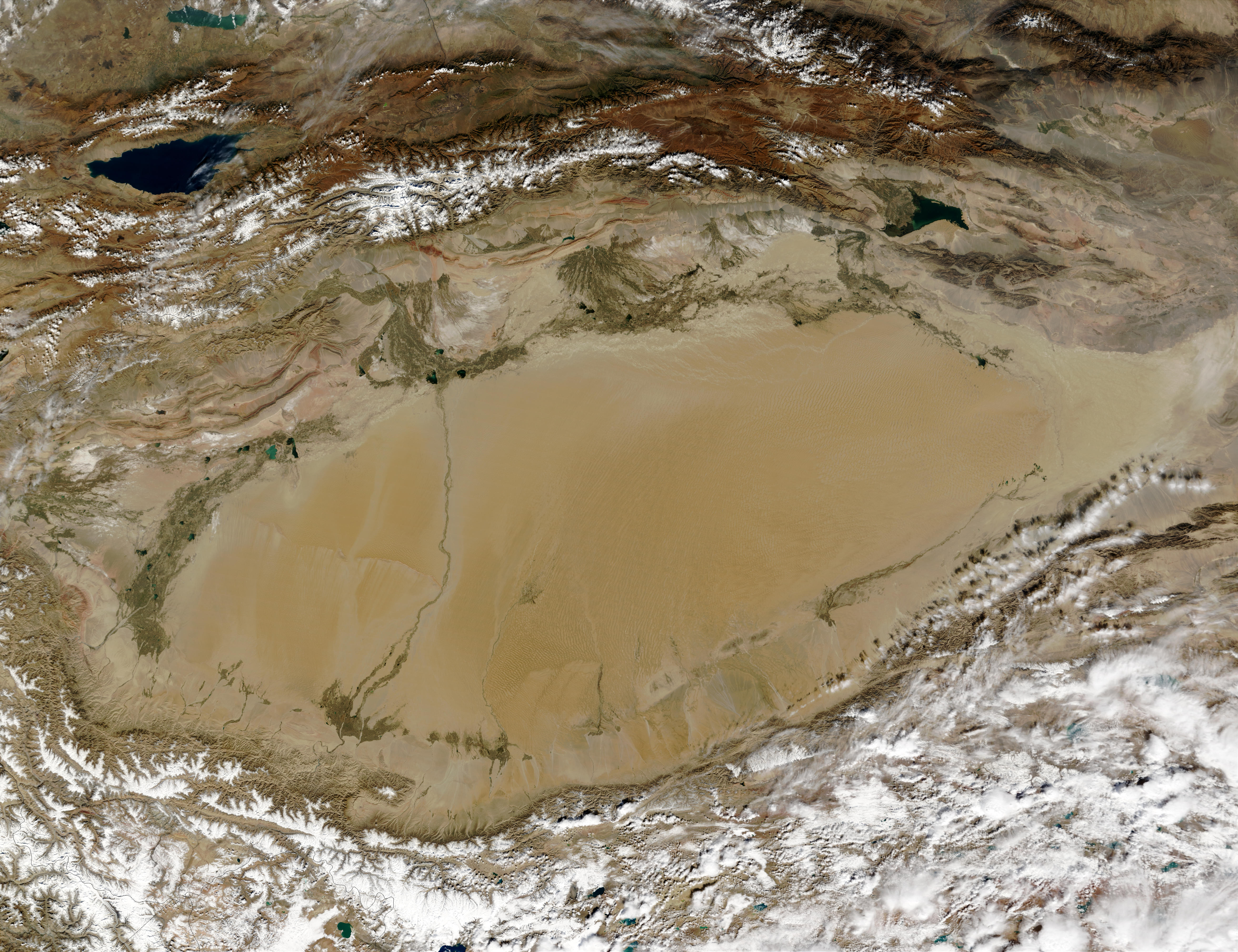 Такла макан в какой части света находится. Пустыня Такла Макан. Озеро Такла-Макан. Пустыня Лобнор. Пустыня Такла Макан на карте.