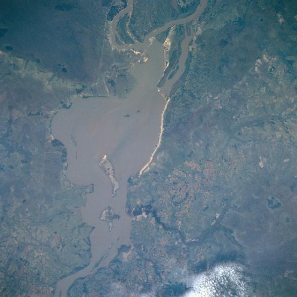 Mapa Satelital, Foto, Imagen Satelite, Foto, Imagen Satélite de la Presa de Yacyreta Dam, Argentina/Paraguay