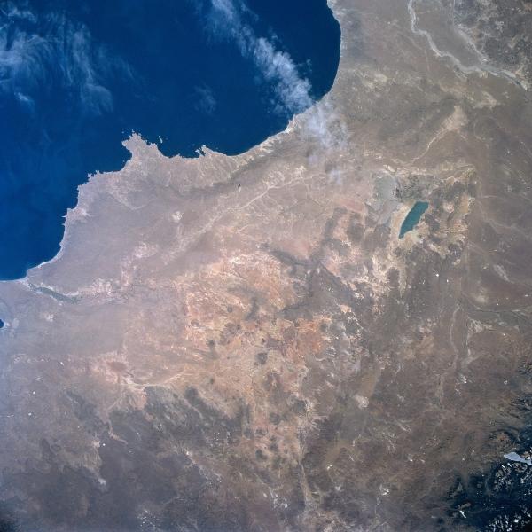 Photo, Image et Carte Satellite du Lac Musters et de la Rivière Chubut, Argentine