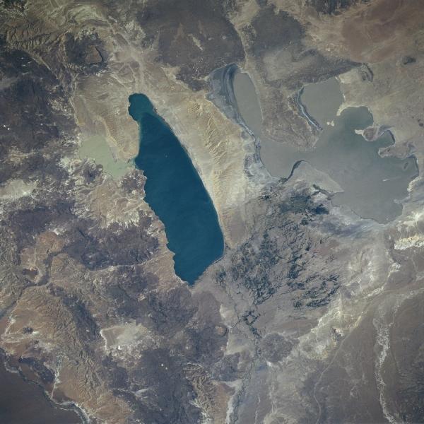 Photo, Image et Carte Satellite des Lacs Musters et Colhue Huapi, Argentine