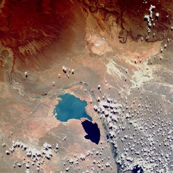 Photo, Image et Carte Satellite du Réservoir Cerros Colorados, Argentine